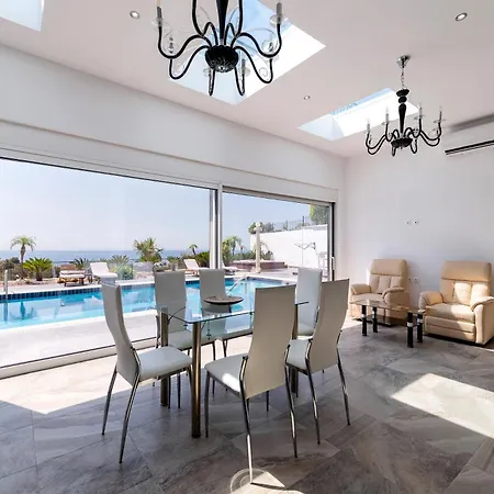 Diamond Villa *